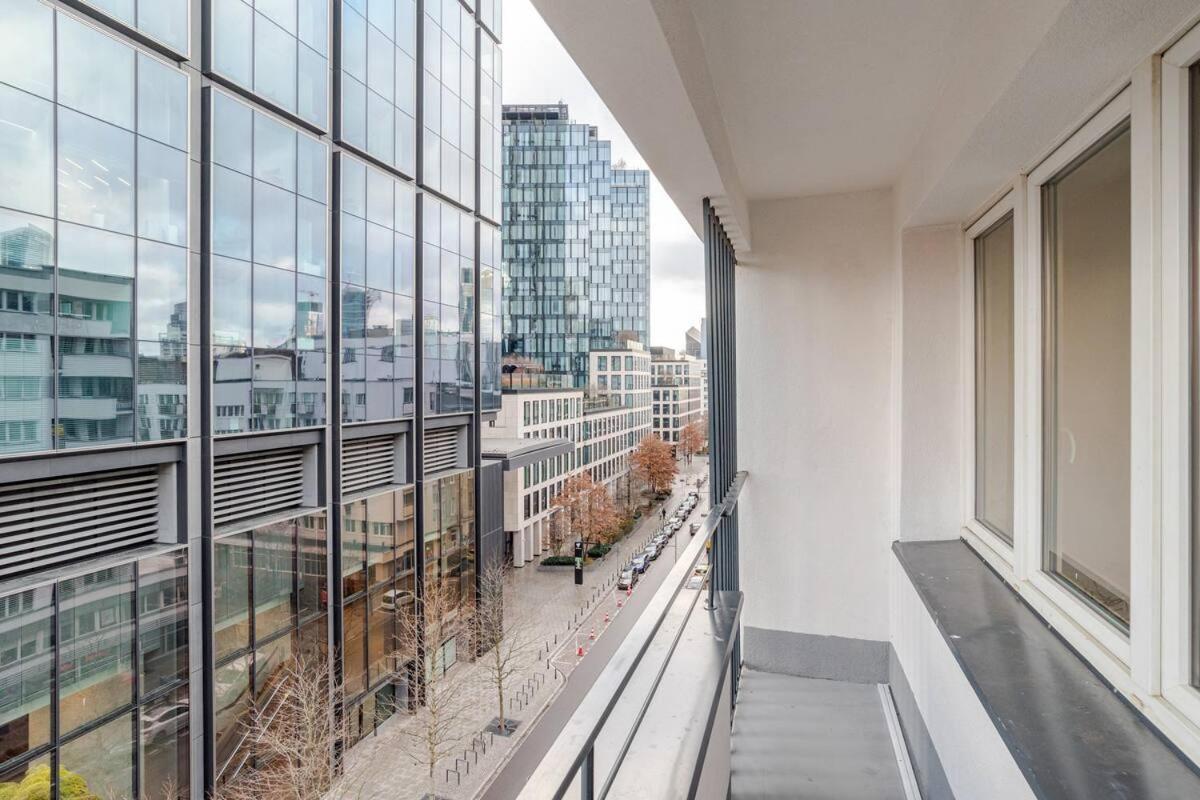 Central Warsaw Gem Экстерьер фото